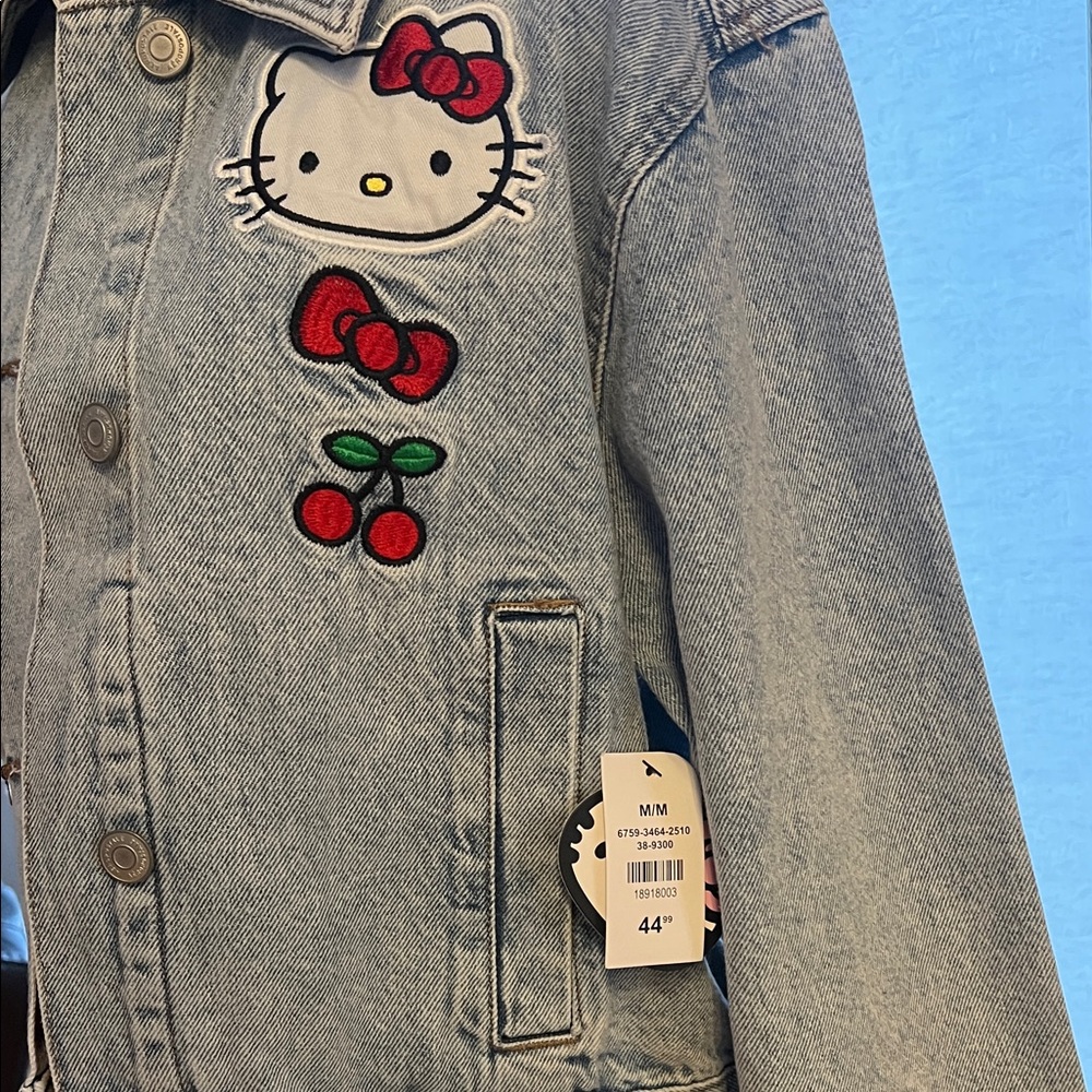 Hello Kitty by Sanrio - Picture 7 of 14